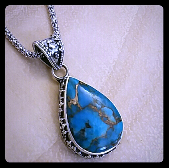 Jewelry - GENUINE TURQOUISE NECKLACE